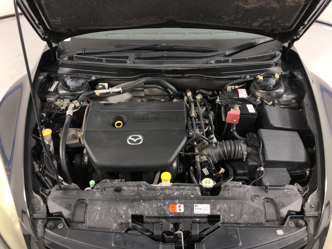 Photo '13' of Mazda Atenza