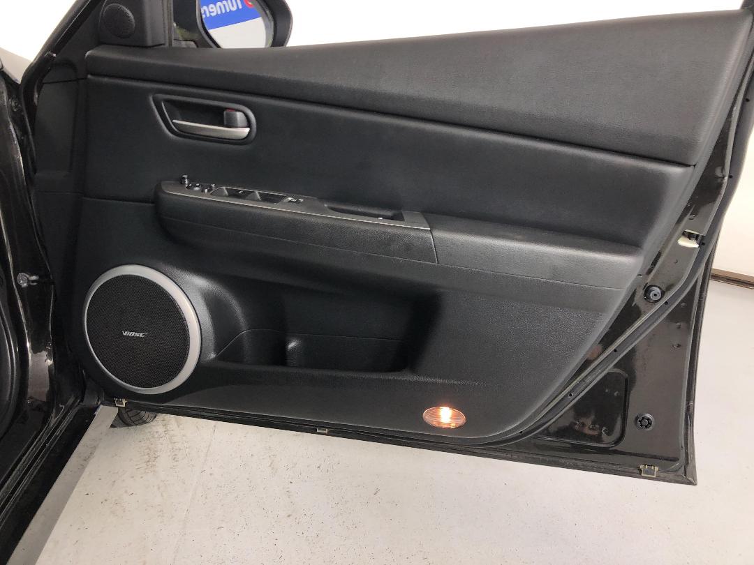 Photo '15' of Mazda Atenza