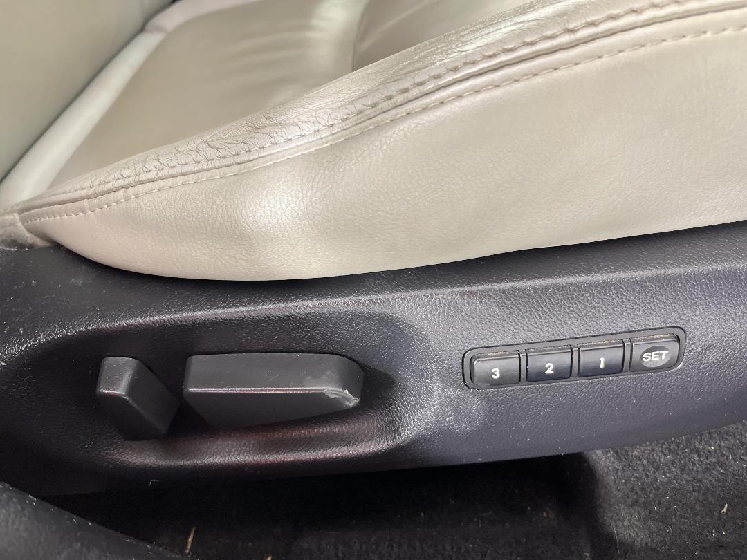 Photo '27' of Mazda Atenza Photo '27' of Mazda Atenza