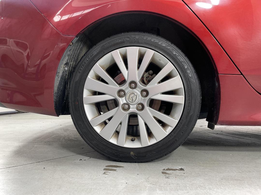 Photo '12' of Mazda Atenza