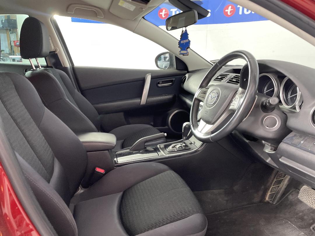 Photo '16' of Mazda Atenza