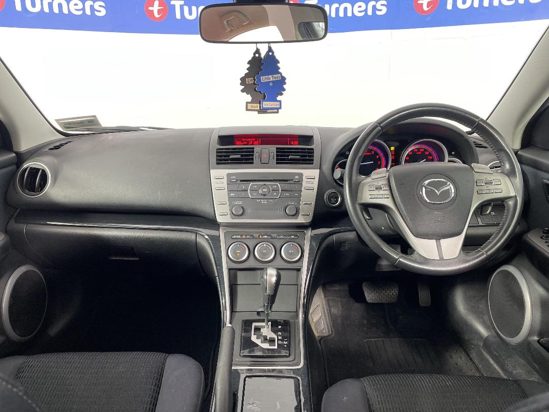 Photo '17' of Mazda Atenza