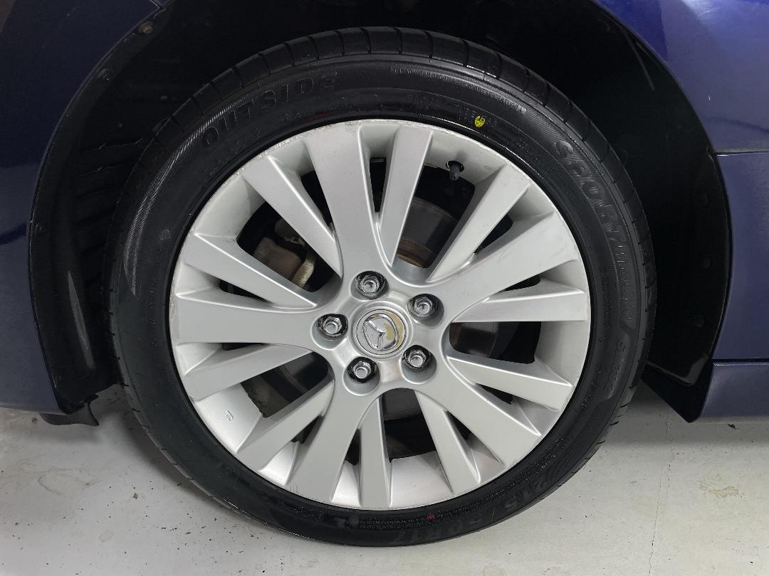 Photo '10' of Mazda Atenza