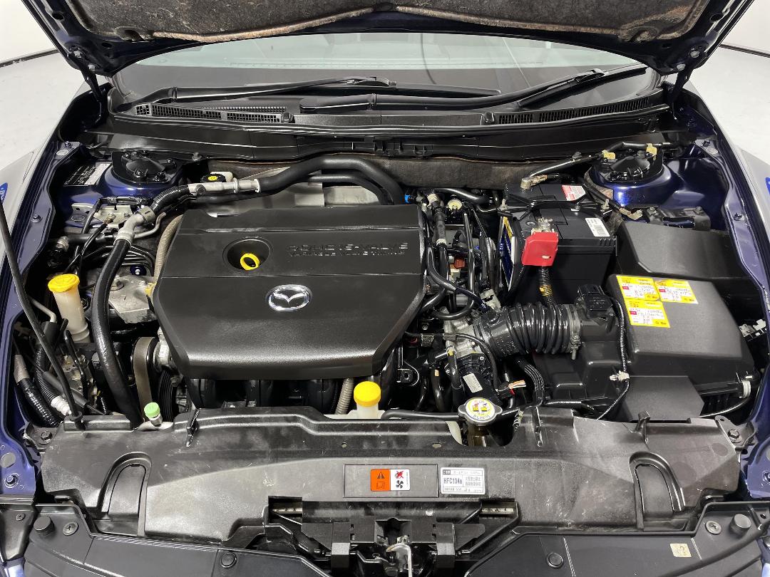 Photo '13' of Mazda Atenza