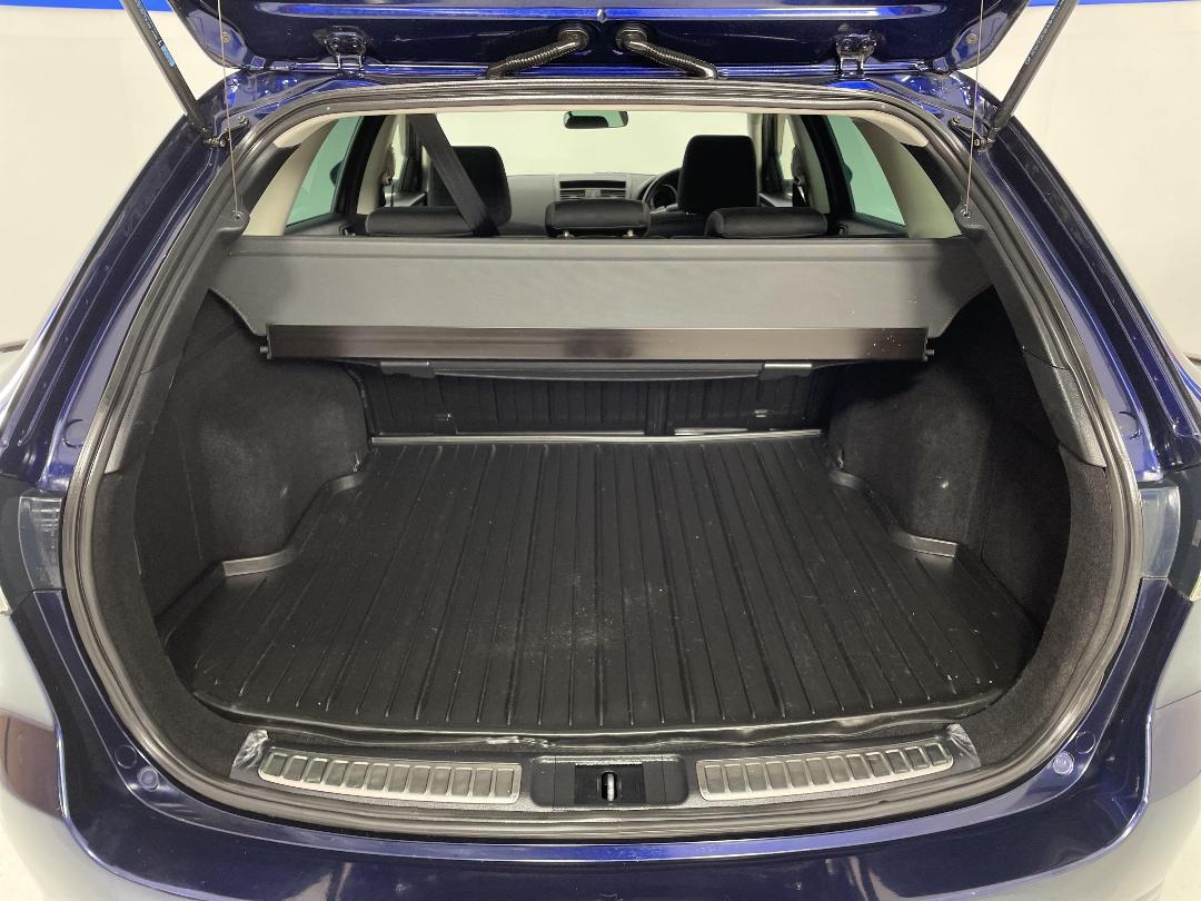 Photo '14' of Mazda Atenza