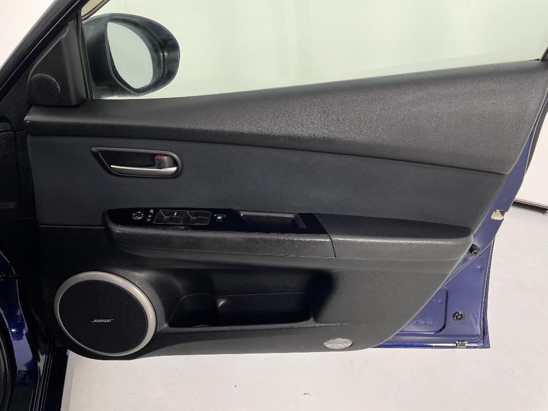 Photo '15' of Mazda Atenza