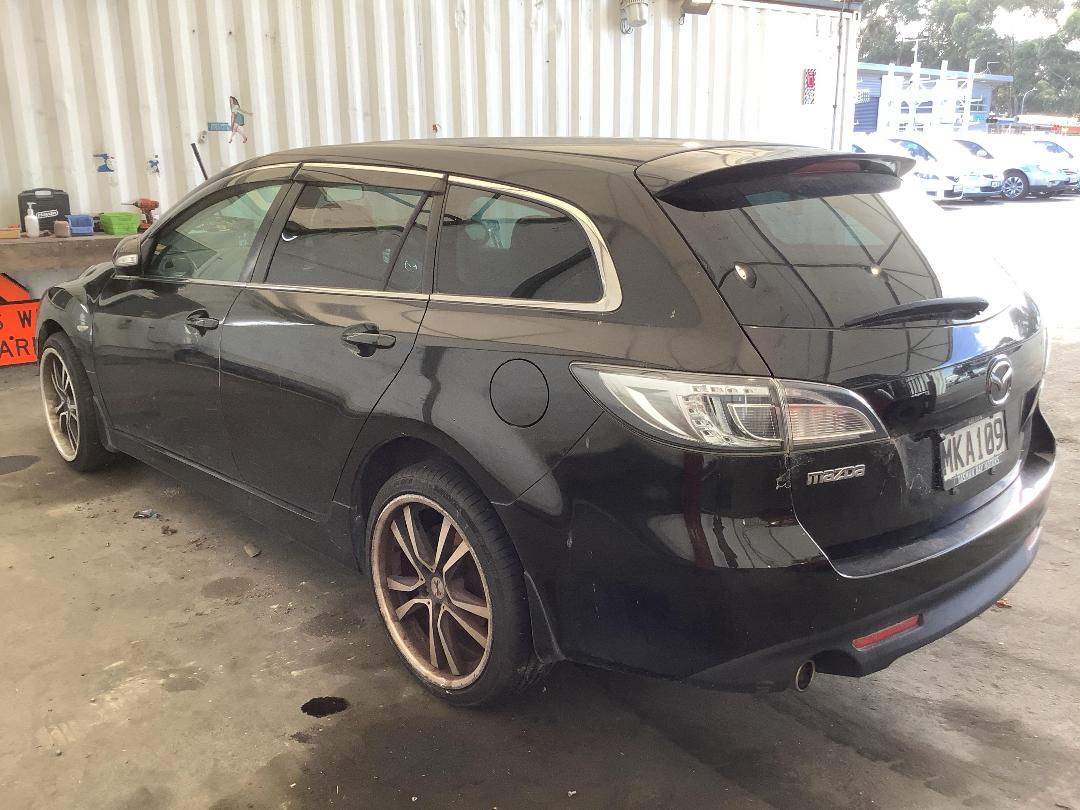 Photo '5' of Mazda Atenza