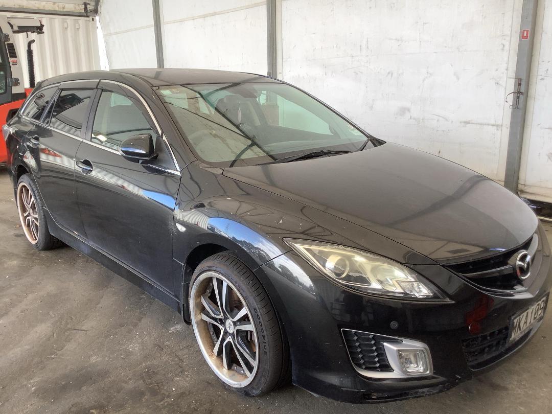 Photo '2' of Mazda Atenza