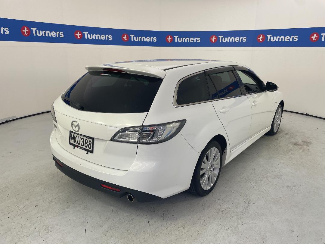 Photo '7' of Mazda Atenza