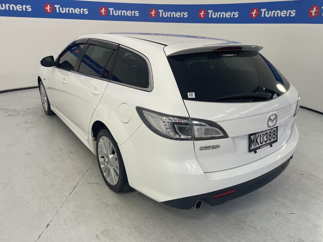 Photo '5' of Mazda Atenza