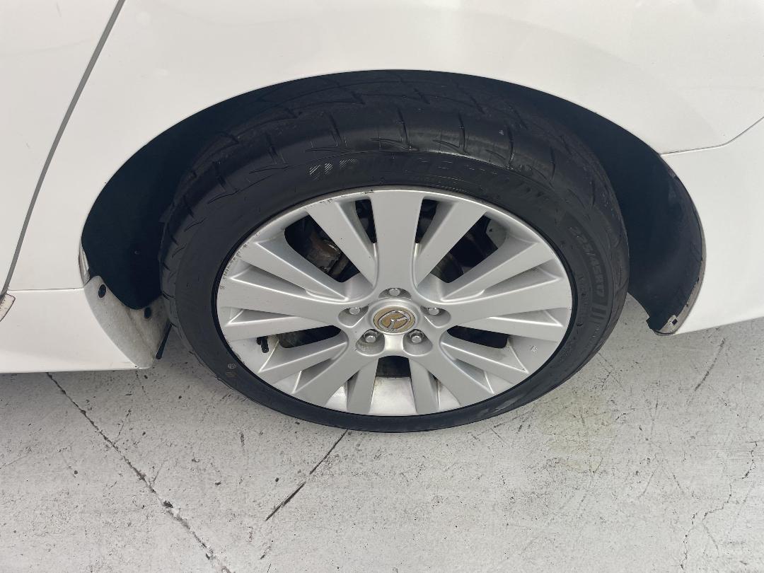 Photo '11' of Mazda Atenza