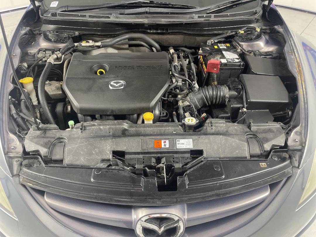 Photo '13' of Mazda Atenza