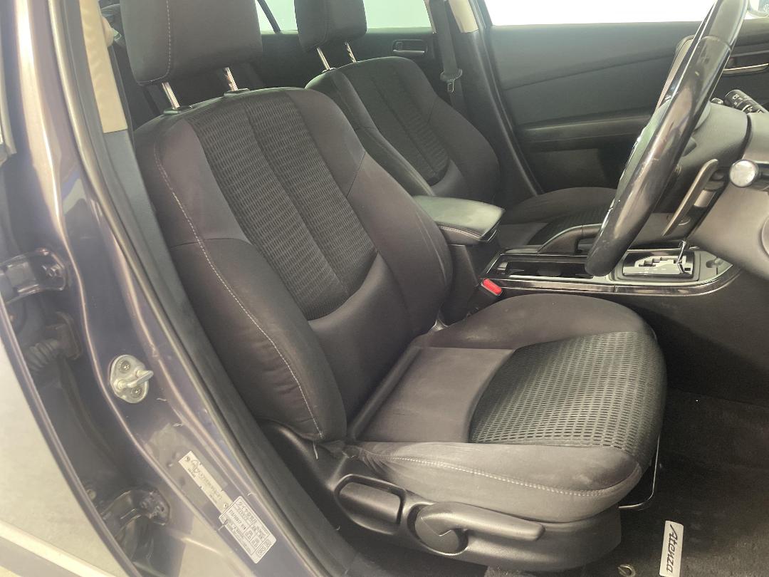 Photo '16' of Mazda Atenza