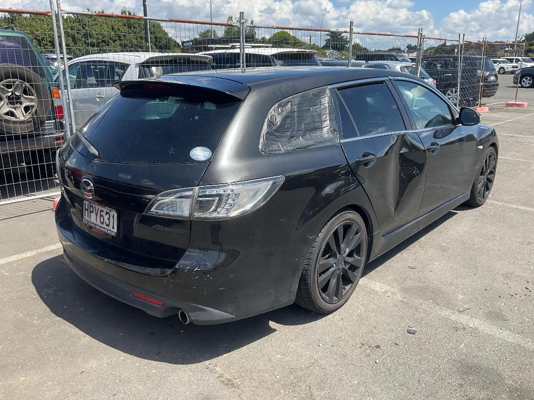 Photo '4' of Mazda Atenza