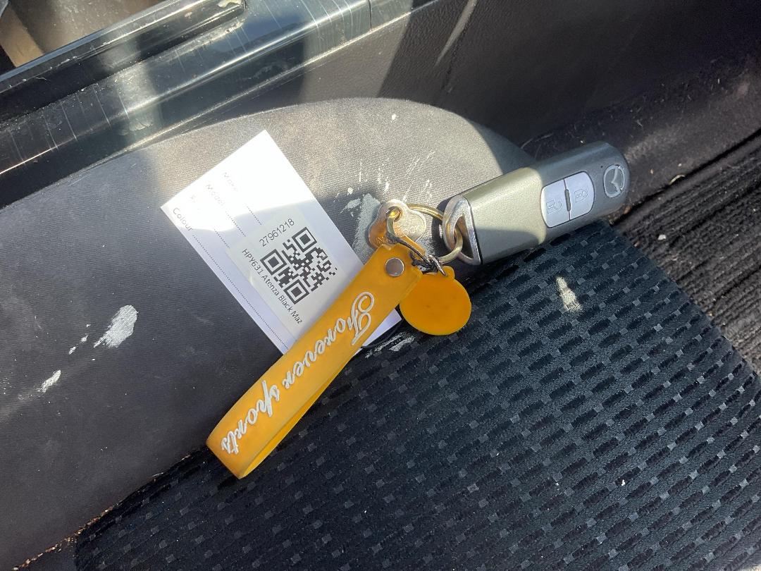 Photo '14' of Mazda Atenza