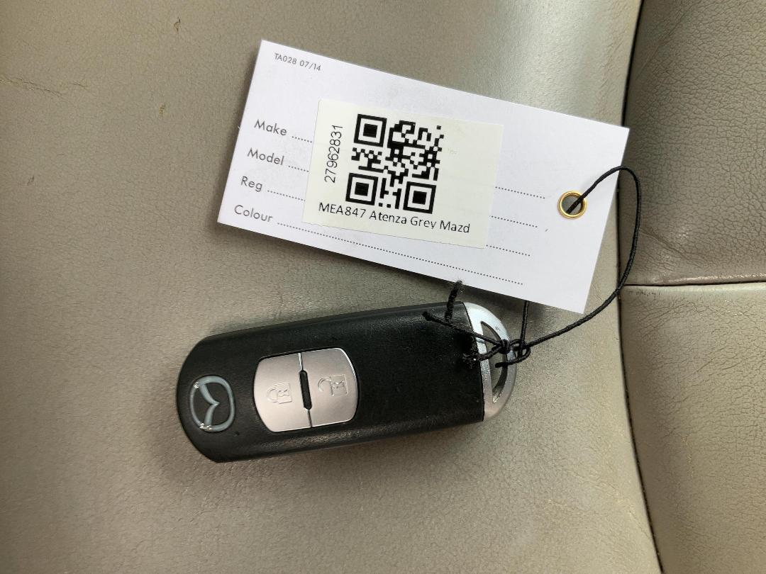 Photo '25' of Mazda Atenza Photo '25' of Mazda Atenza