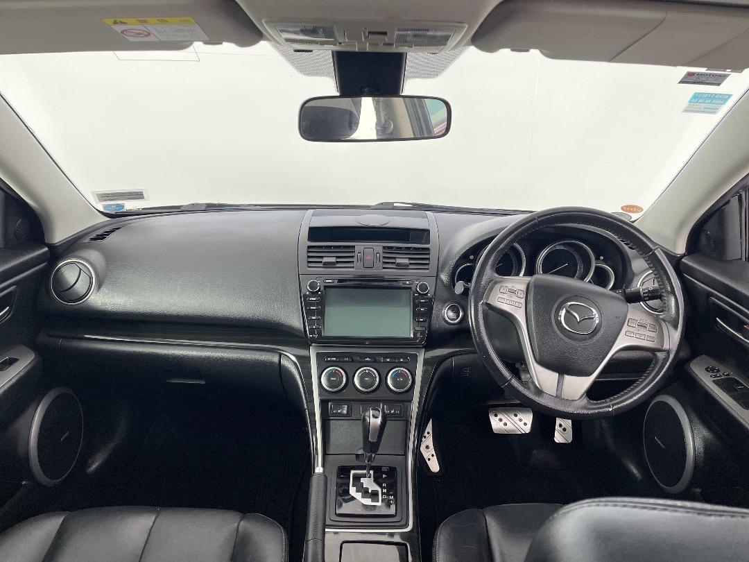 Photo '17' of Mazda Atenza