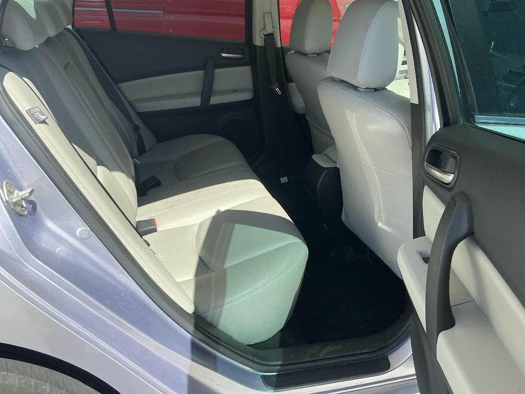 Photo '23' of Mazda Atenza