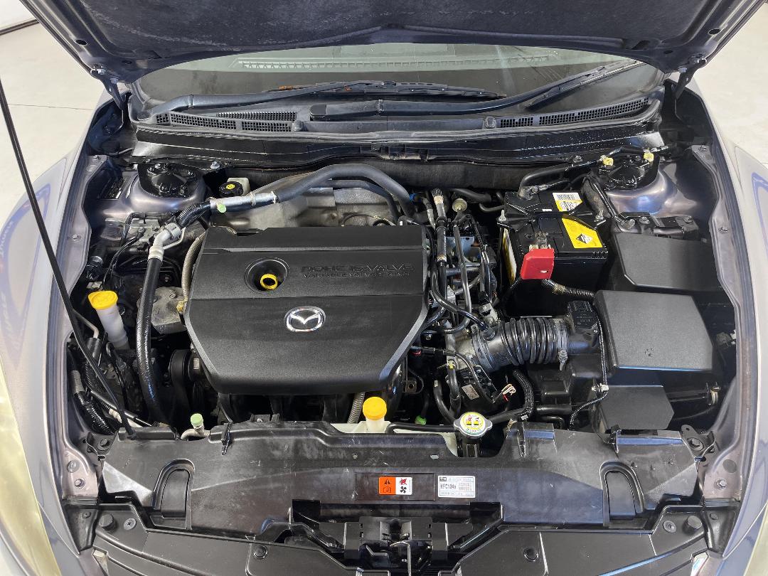 Photo '13' of Mazda Atenza