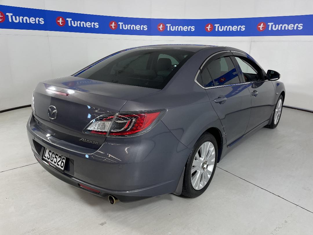 Photo '7' of Mazda Atenza