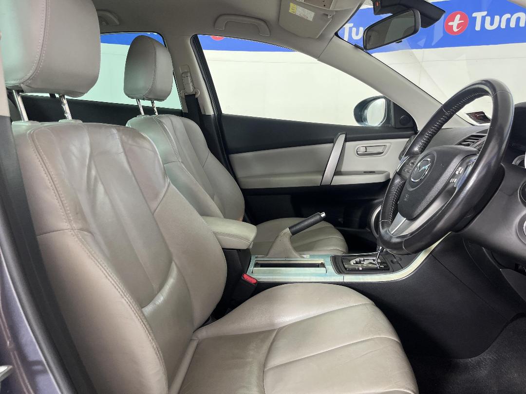 Photo '16' of Mazda Atenza