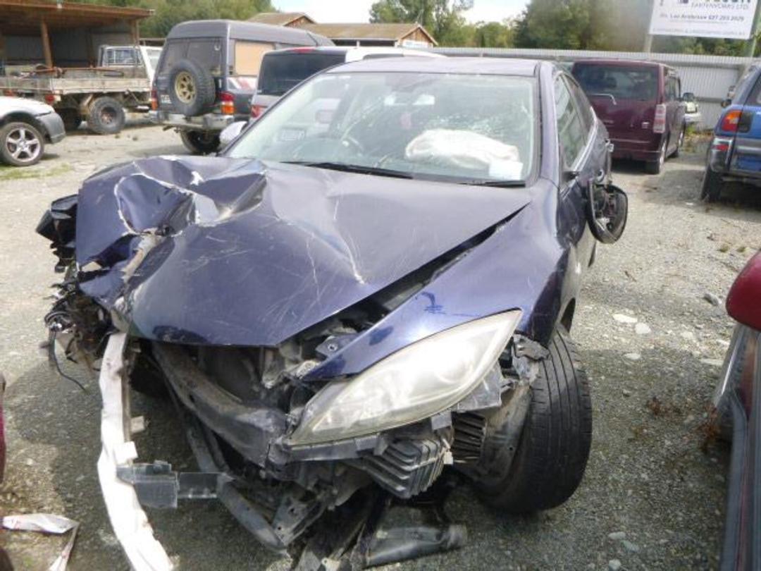 Photo '7' of Mazda Atenza