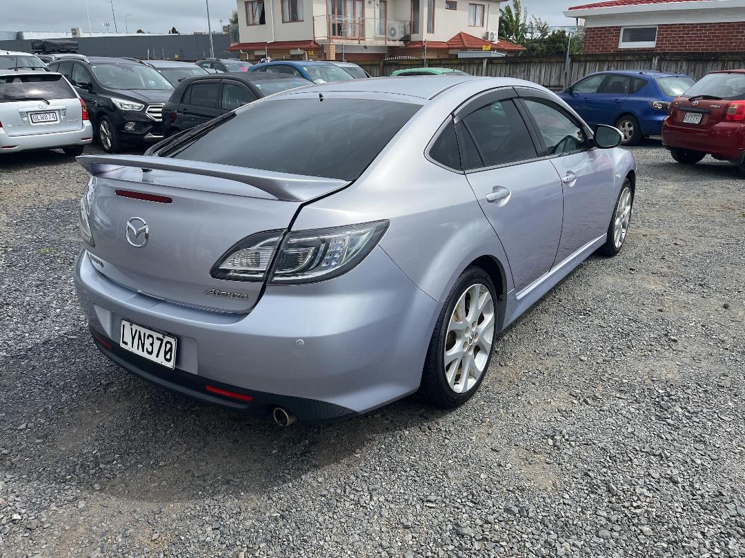 Photo '6' of Mazda Atenza