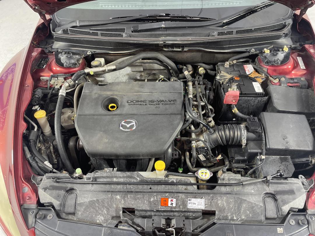 Photo '13' of Mazda Atenza