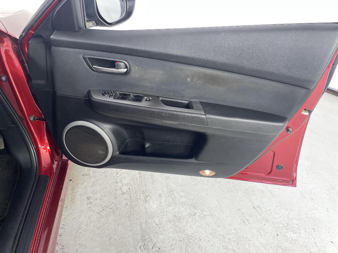 Photo '15' of Mazda Atenza