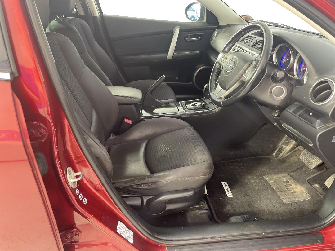 Photo '16' of Mazda Atenza