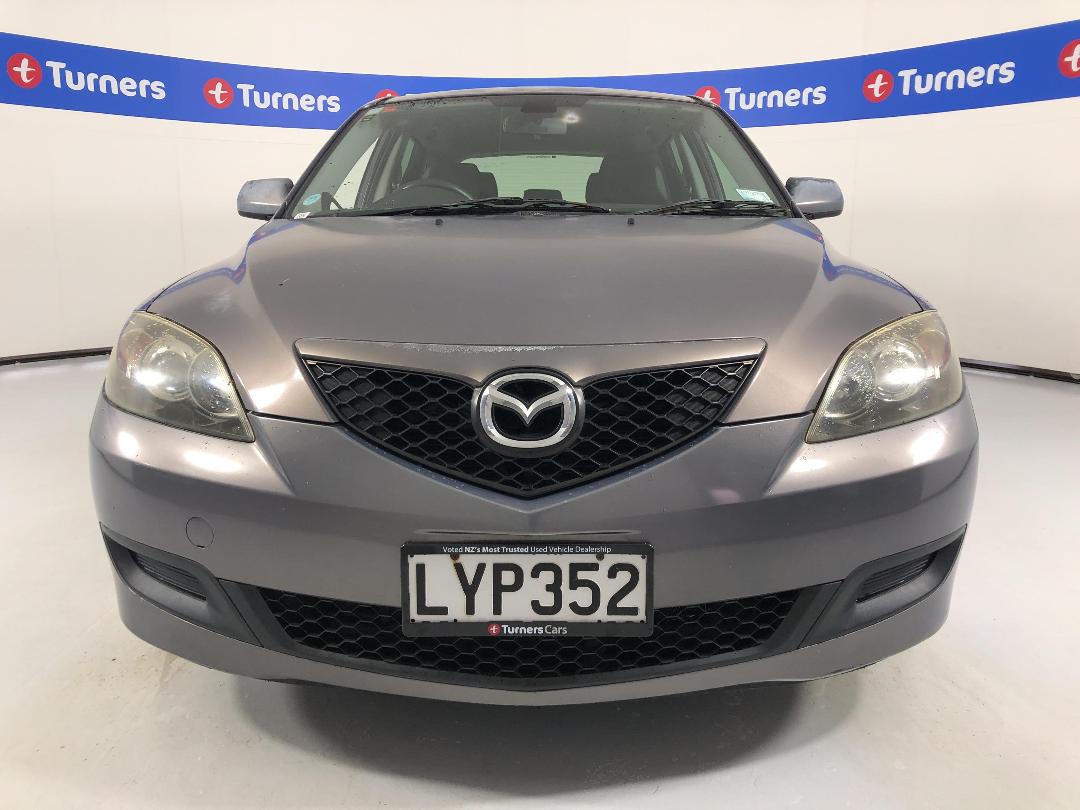 Photo '2' of Mazda Axela