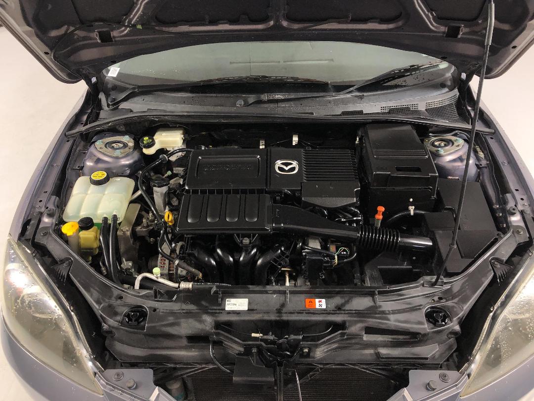 Photo '13' of Mazda Axela