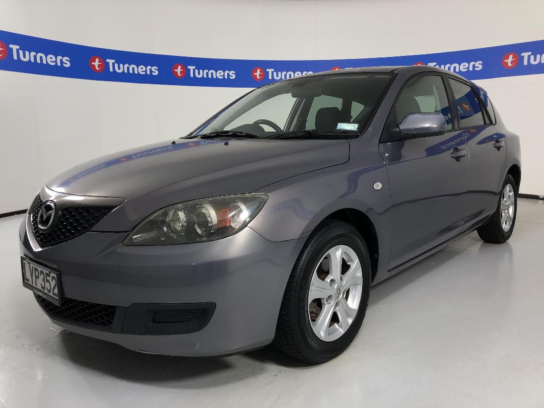 Photo '4' of Mazda Axela