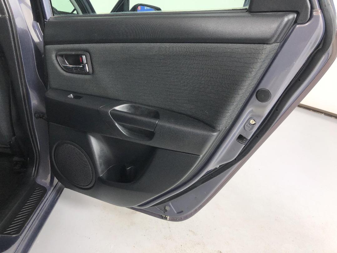 Photo '19' of Mazda Axela