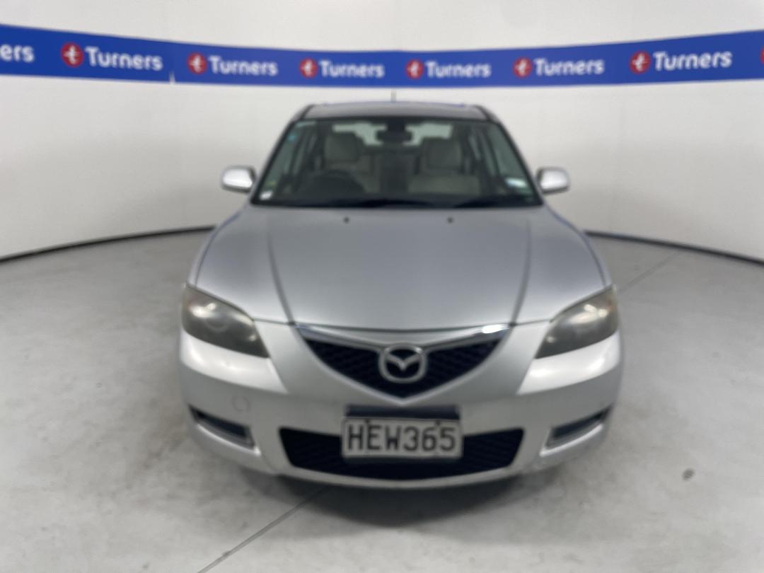 Photo '2' of Mazda Axela