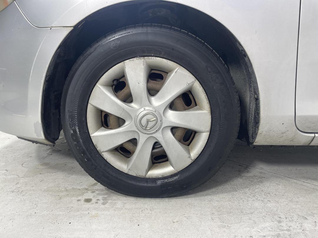 Photo '10' of Mazda Axela