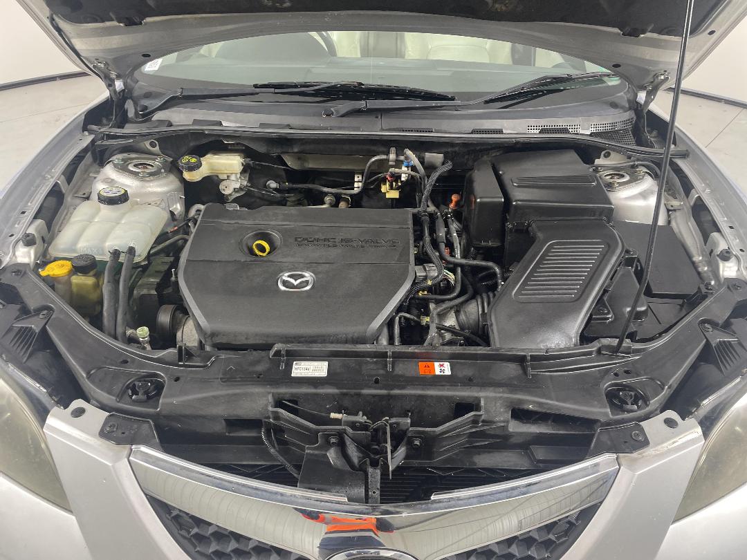 Photo '13' of Mazda Axela