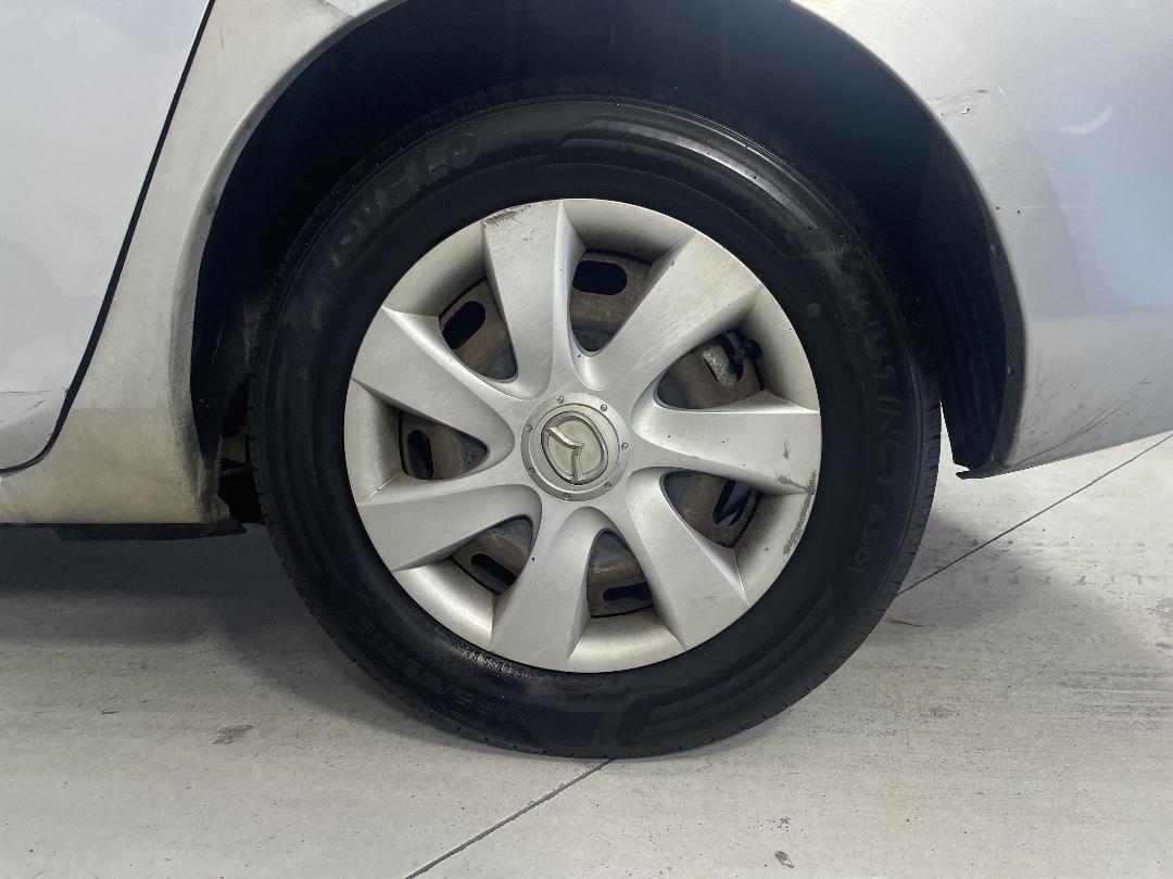 Photo '11' of Mazda Axela