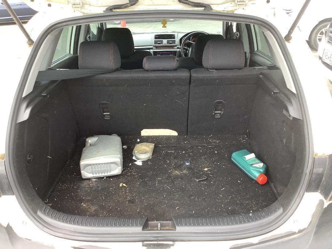 Photo '18' of Mazda Axela