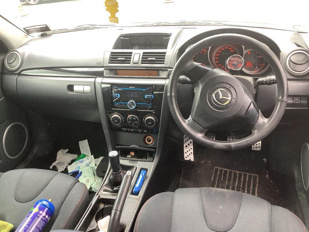 Photo '22' of Mazda Axela