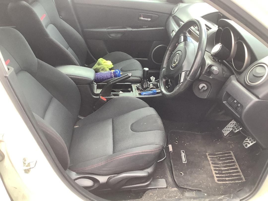 Photo '23' of Mazda Axela