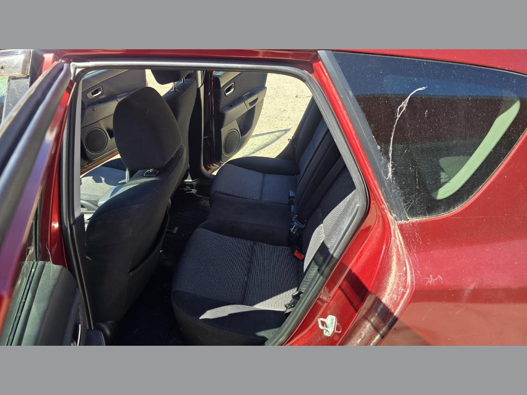 Photo '13' of Mazda Axela Photo '13' of Mazda Axela