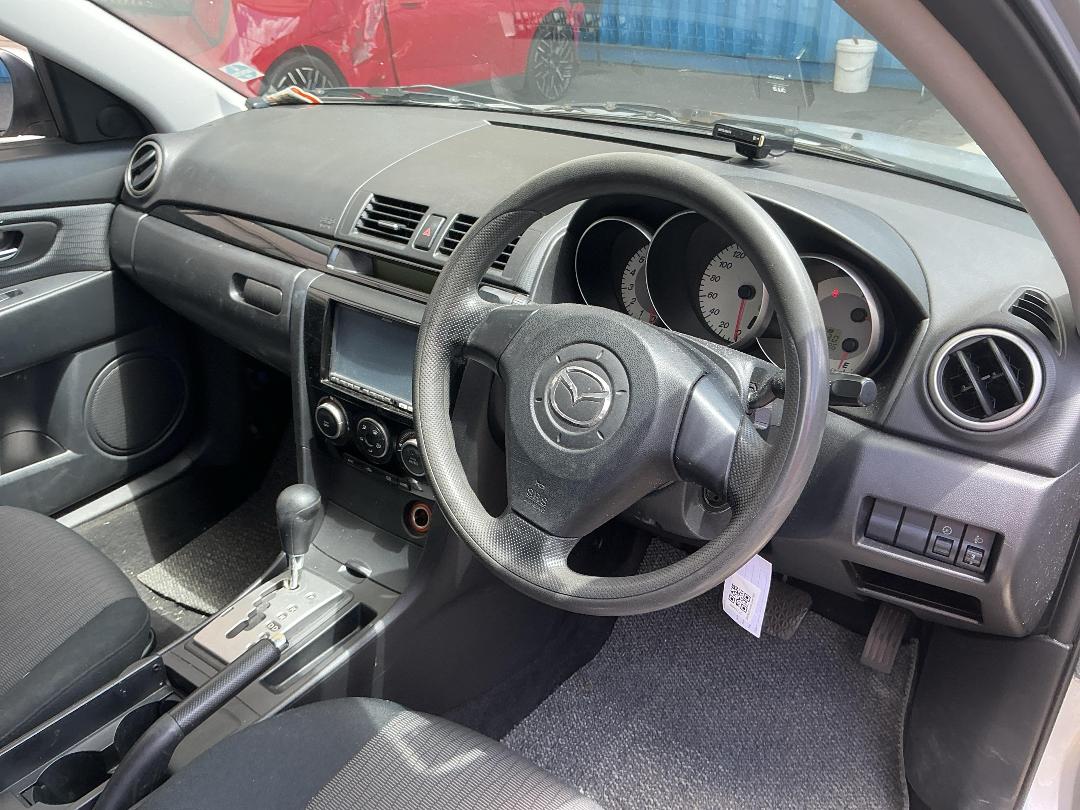 Photo '26' of Mazda Axela Photo '26' of Mazda Axela