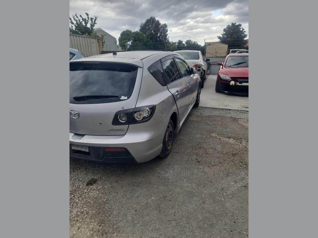 Photo '5' of Mazda Axela Photo '5' of Mazda Axela