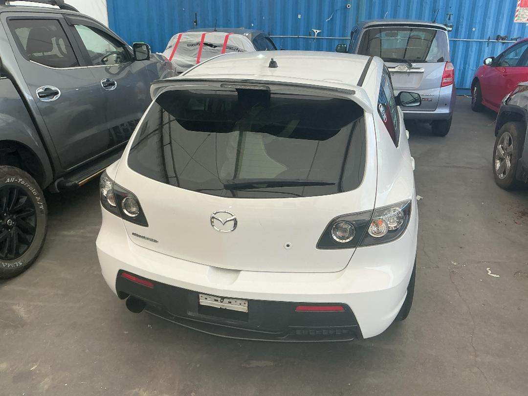 Photo '11' of Mazda Axela Photo '11' of Mazda Axela