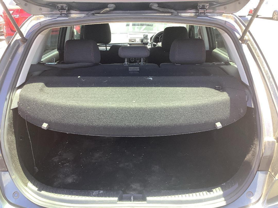 Photo '9' of Mazda Axela