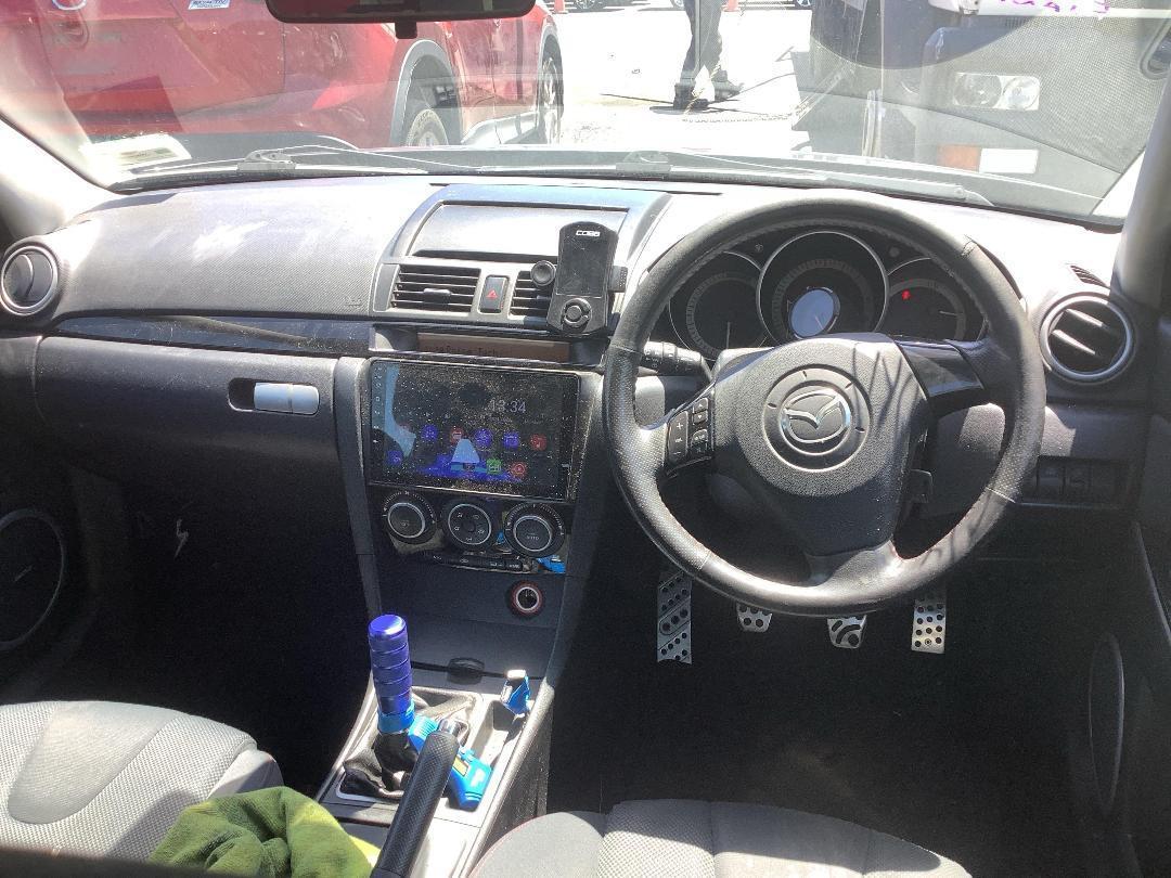 Photo '17' of Mazda Axela