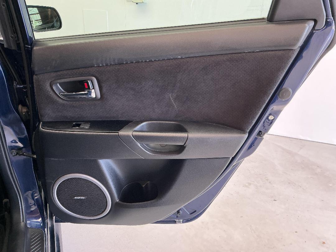 Photo '19' of Mazda Axela