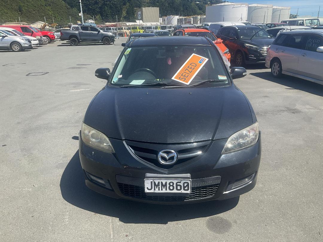 Photo '2' of Mazda Axela