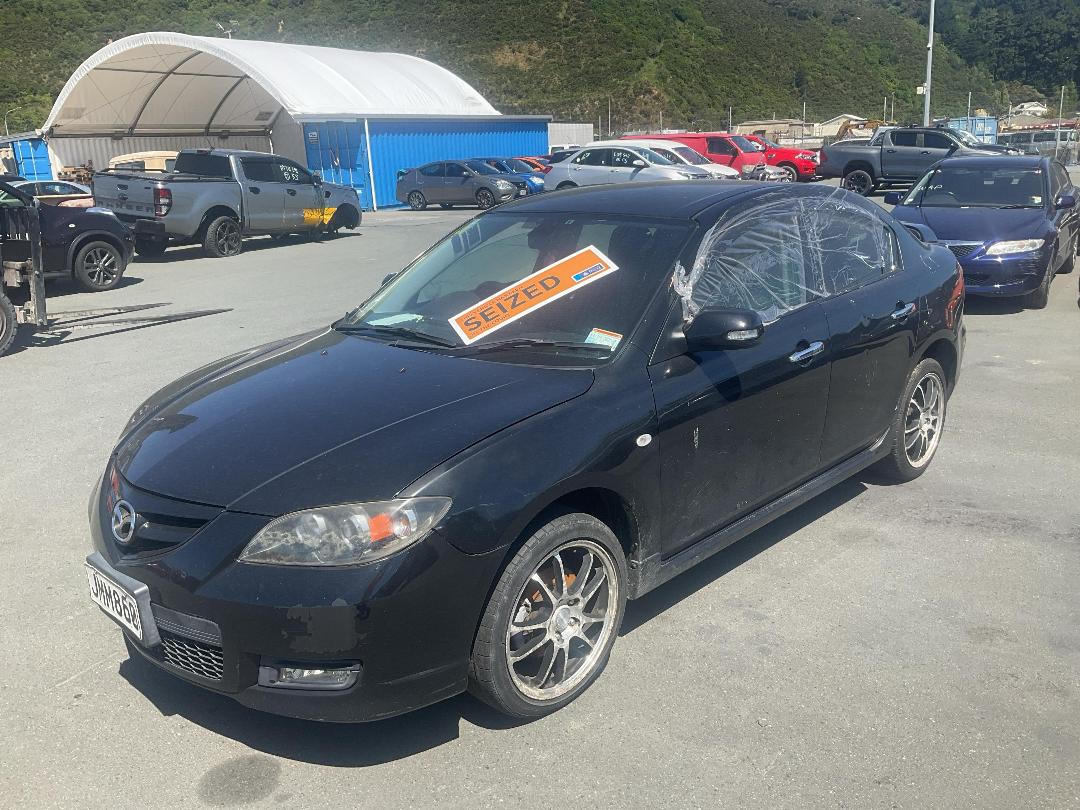 Photo '3' of Mazda Axela